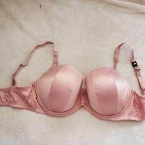 NWT PINK SATIN DREAM ANGEL BRA 34DDD